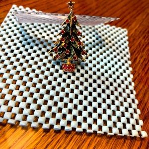 Christmas tree pin